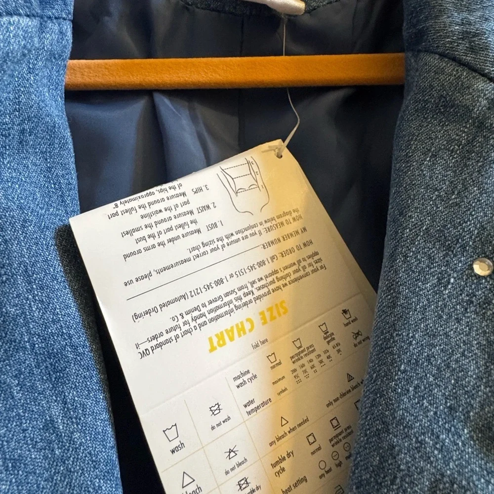 Quacker Factory Embellished Blue Jean Blazer.  Size 1x - Picture 6 of 6